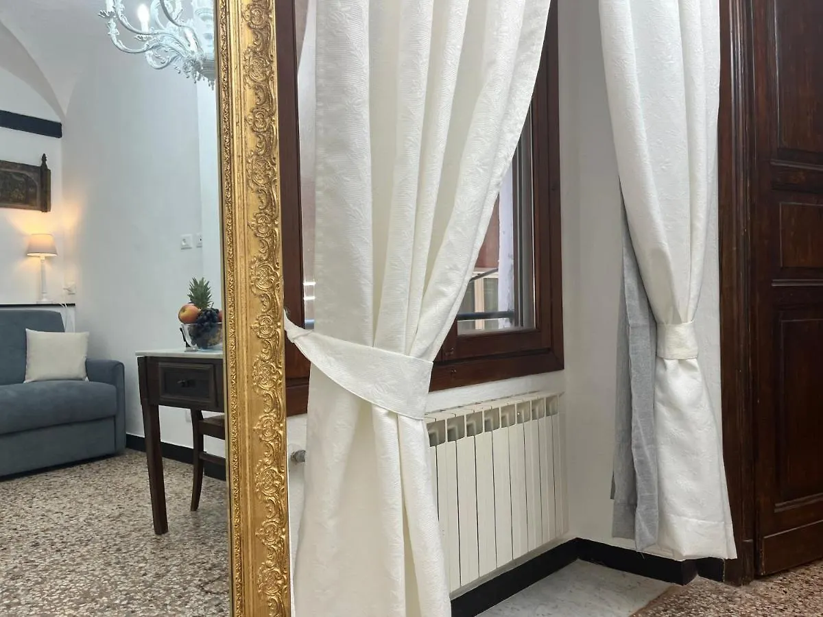 Dimora Borsotto Palazzo Storico, Acquario, Porto Antico Apartment Genoa Italy